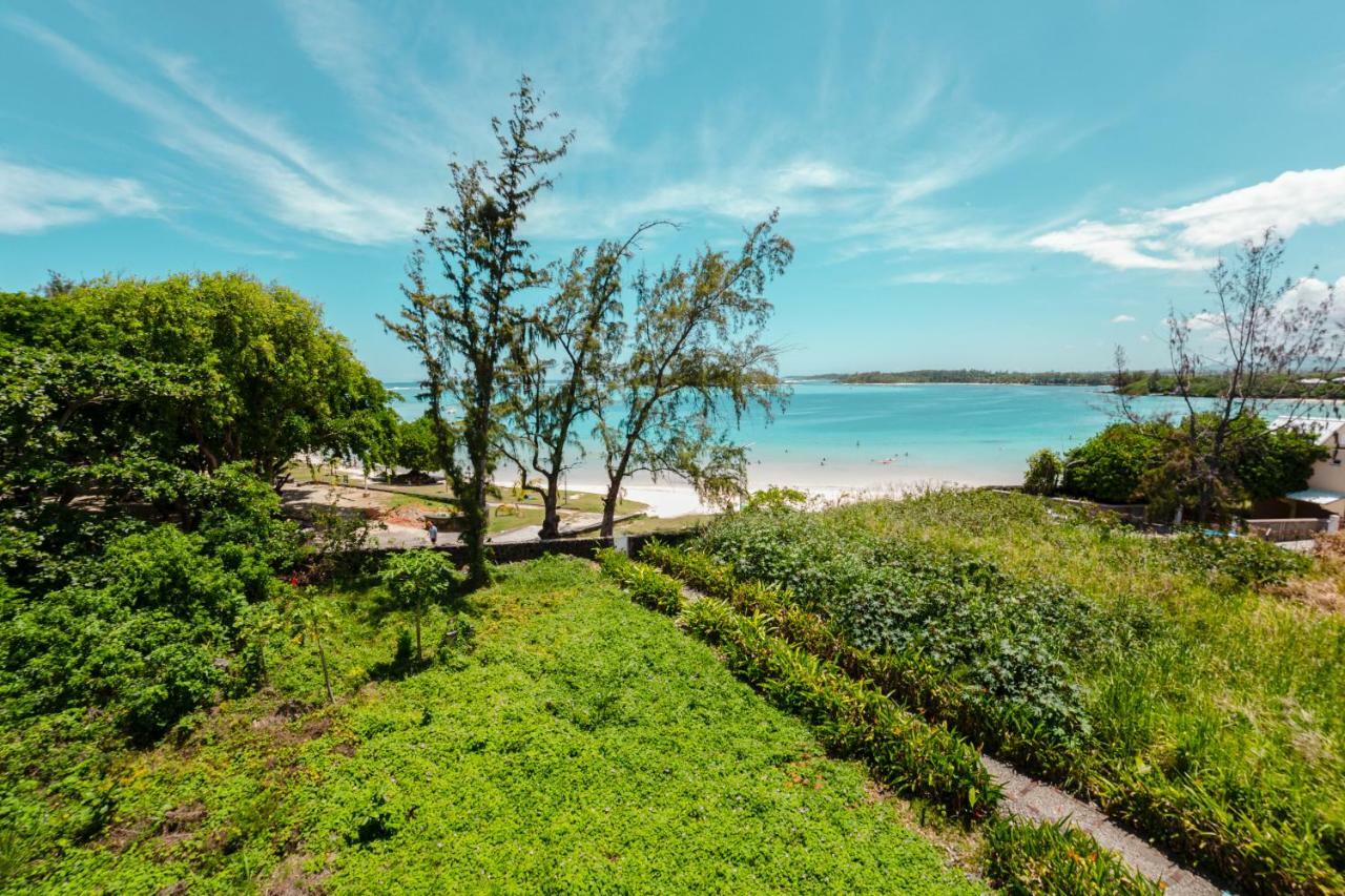 Villa Bella Charming Beachfront Guesthouse Blue Bay Eksteriør billede