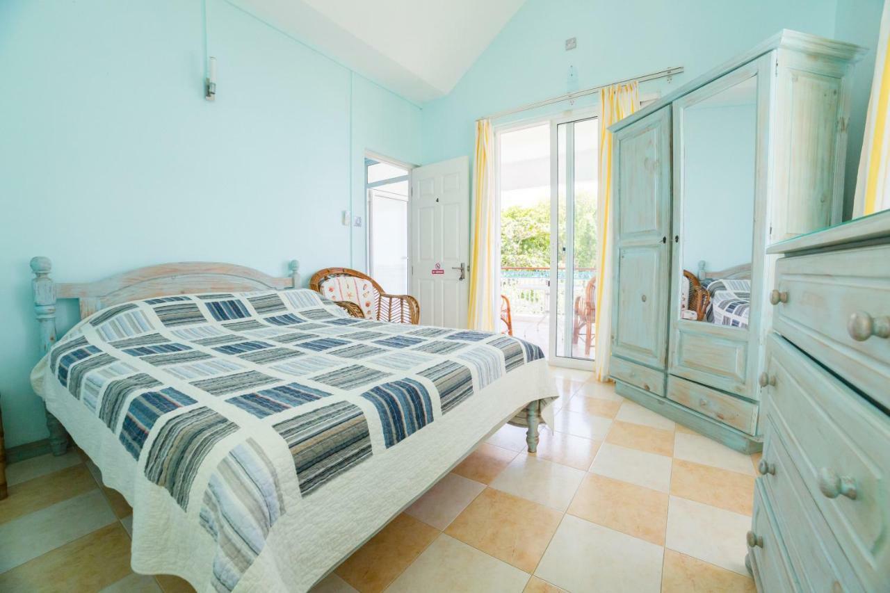Villa Bella Charming Beachfront Guesthouse Blue Bay Eksteriør billede