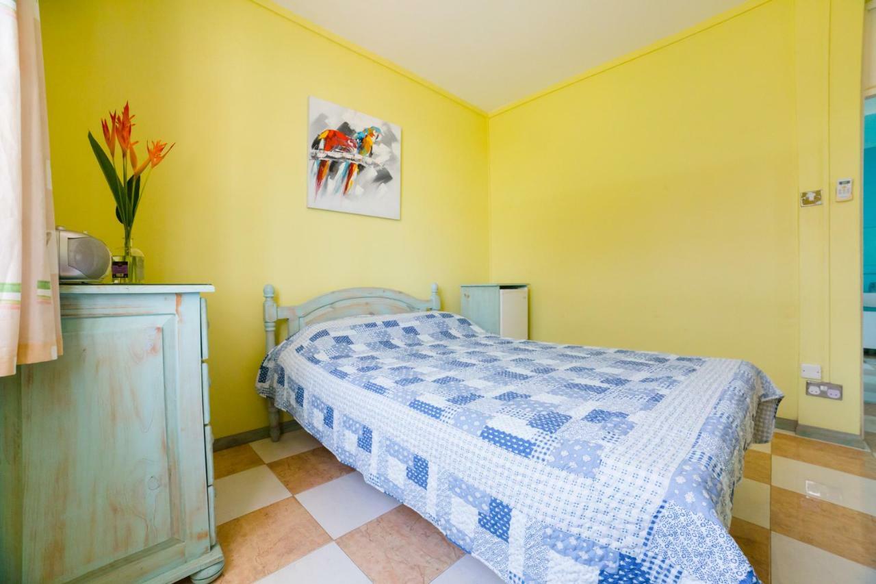 Villa Bella Charming Beachfront Guesthouse Blue Bay Eksteriør billede