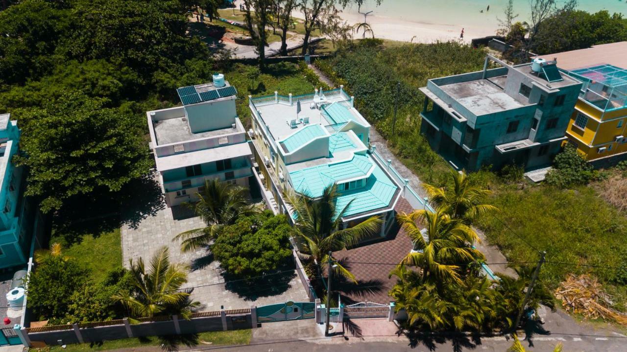Villa Bella Charming Beachfront Guesthouse Blue Bay Eksteriør billede