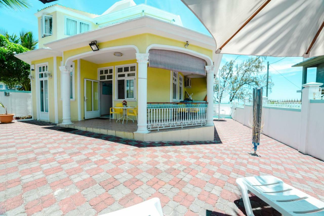 Villa Bella Charming Beachfront Guesthouse Blue Bay Eksteriør billede