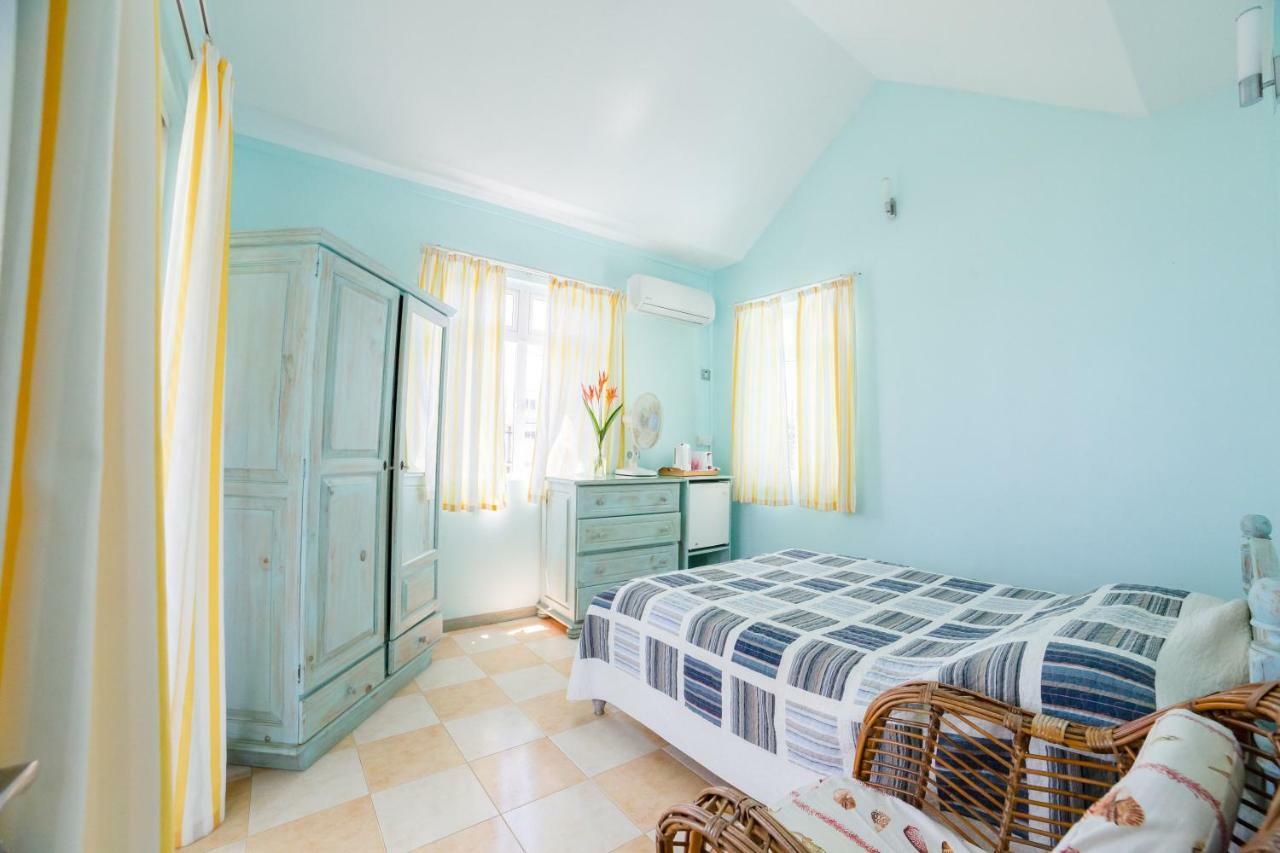 Villa Bella Charming Beachfront Guesthouse Blue Bay Eksteriør billede