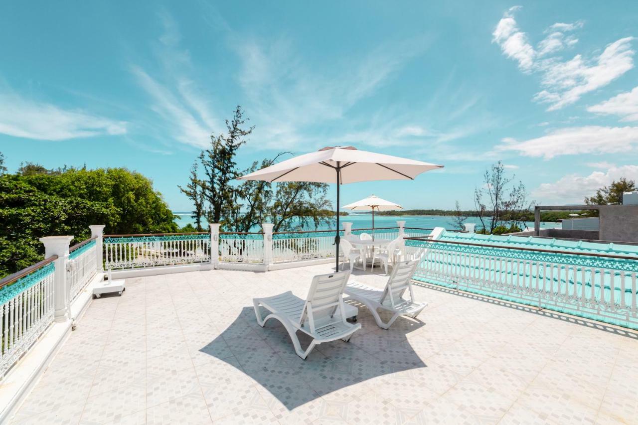 Villa Bella Charming Beachfront Guesthouse Blue Bay Eksteriør billede